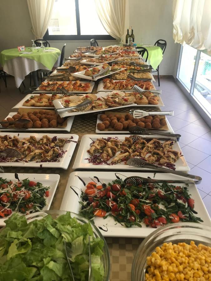 Hotel Colorado Rimini Dış mekan fotoğraf