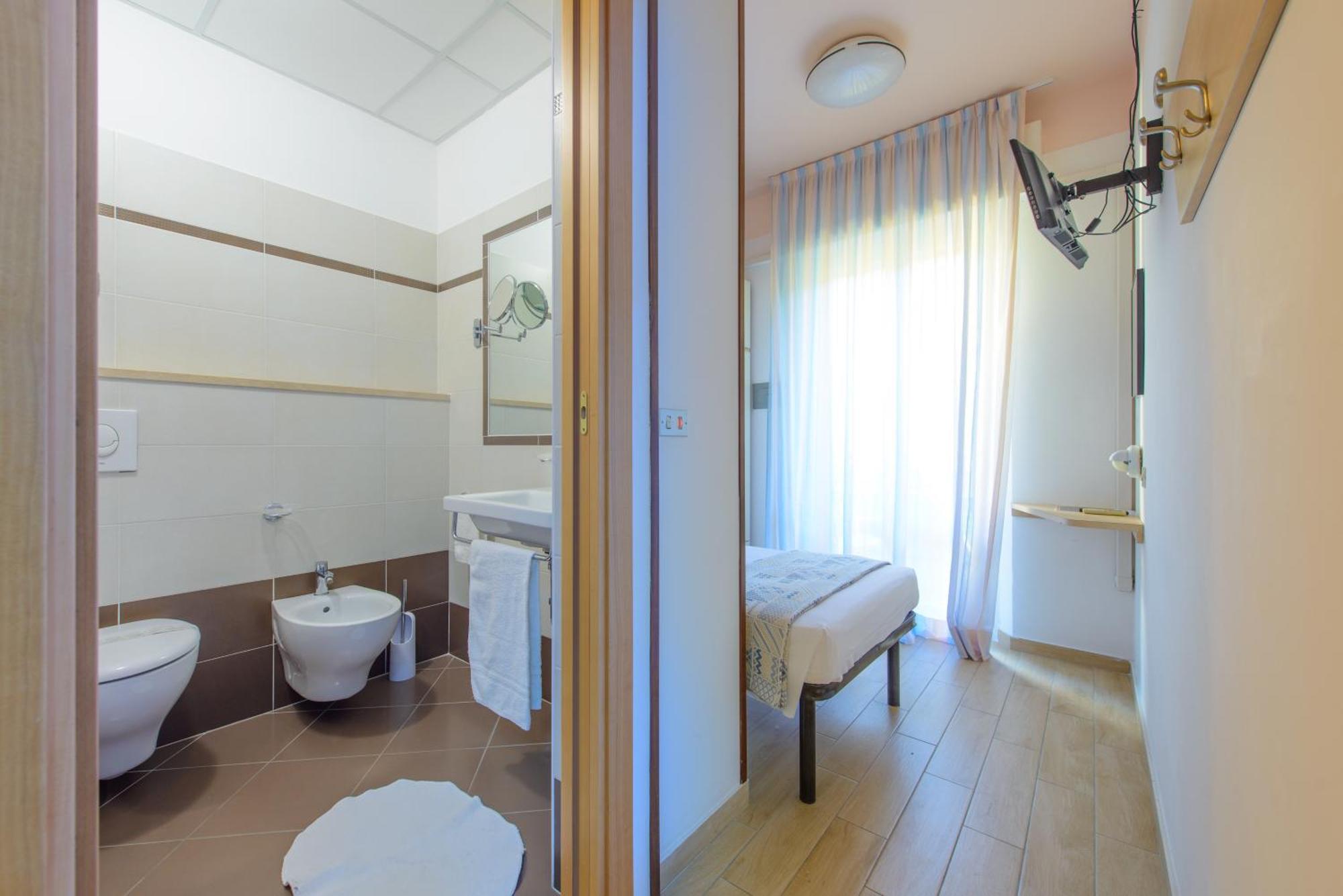 Hotel Colorado Rimini Dış mekan fotoğraf