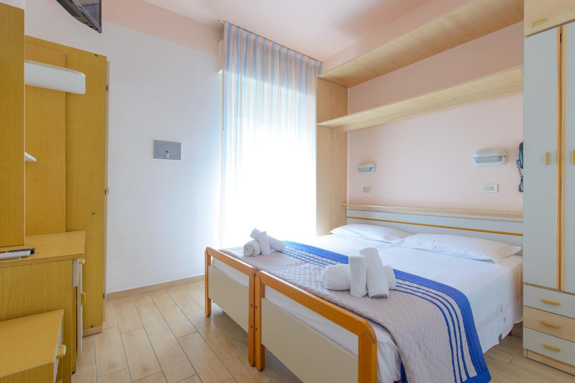 Hotel Colorado Rimini Dış mekan fotoğraf