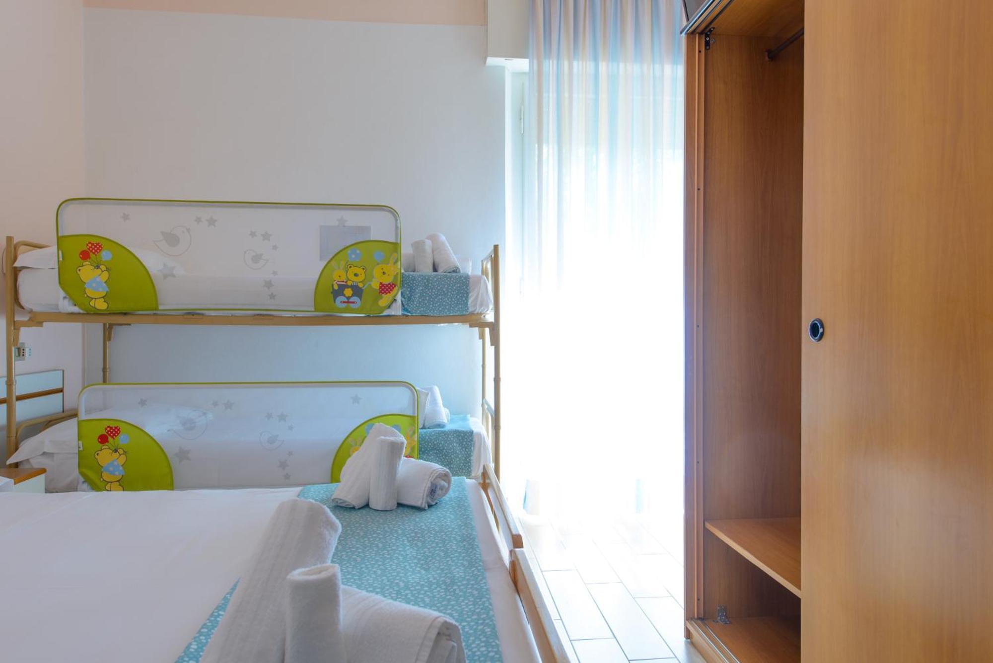 Hotel Colorado Rimini Dış mekan fotoğraf